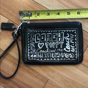 Vintage Coach Poppy small wristlet